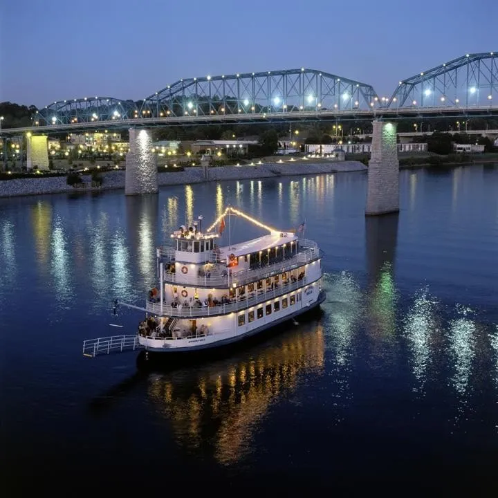 southern belle riverboat cruise chattanooga